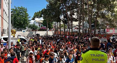 Hatay'da ilkokul Öğrencilerine trafik eğitimi verildi