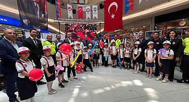 Hatay'da Karayolu Güvenliği ve Trafik Haftası dolayısıyla vatandaşlara trafik eğitimi verildi