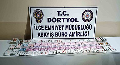 Hatay'da kumar oynayan 5 kişiye 32 bin TL ceza