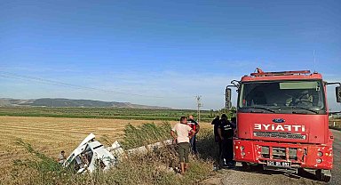Hatay'da tarlaya uçan tırın şoförü yaralandı