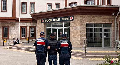 Hırsızlık suçundan 15 yıl hapis cezasıyla aranan şahıs yakaladı