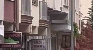 İki kişi arasındaki kavga kamerada