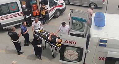 İki motosikletli çarpıştı, 2 kişi yaralandı: O anlar kamerada