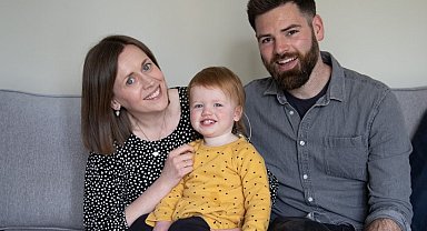 İngiltere'de işitme engelli bebek gen tedavisiyle duymaya başladı