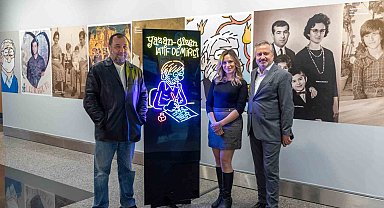 İş Sanat'ın yeni sergisi "Yazan-Çizen Latif Demirci" sanatseverleri ağırlıyor