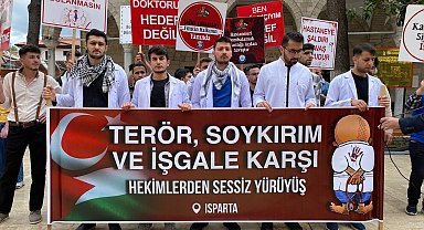 Isparta'da sağlık çalışanları Filistin için yürüdü