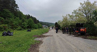 İstanbul Valisi Gül ormanda çocuklarla birlikte çöp topladı