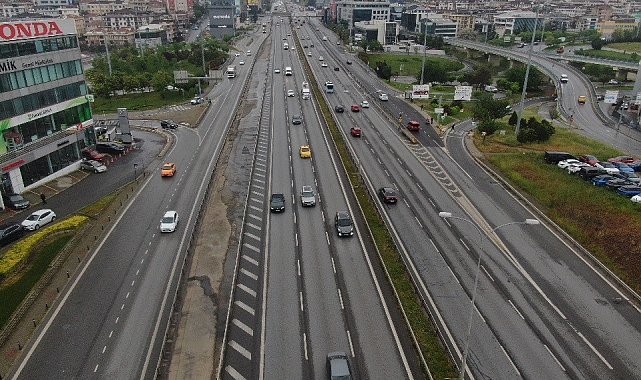 İstanbul'da 1 Mayıs İşçi Bayramı'nda yollar boş kaldı