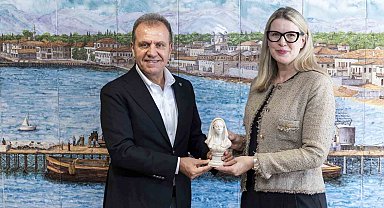 İsveç İstanbul Başkonsolosu Strömquist Başkan Seçer ile görüştü