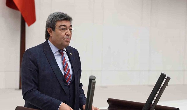İYİ Partili Ataş: "Böyle giderse çiftçi toprağı terk edecek, ülkede tarım yapacak çiftçi bulunamayacak"