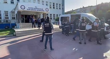 İzmir'deki yasa dışı silah ticaretine 7 tutuklama