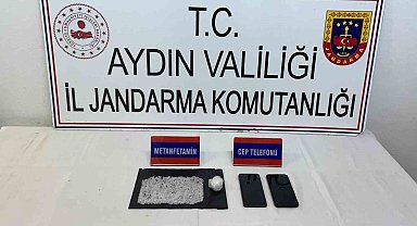 İzmir'den Aydın'a uyuşturucu sevkiyatına Jandarma engeli