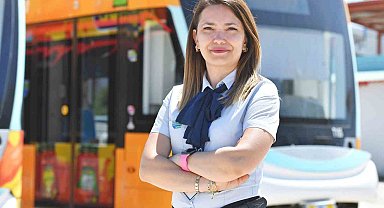 İzmir'in kadın vatmanları çocuklarının kahramanı