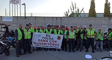 Jandarma ekipleri motosiklet kullanıcılarını bilgilendirdi
