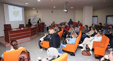Kadın kooperatifleri 'Sanatsal İleri Dönüşüm Atölyesi' projesinde bir araya geldi