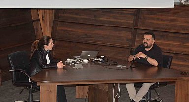 Kadir Özübek, İletişim Bilimleri Fakültesi öğrencileriyle buluştu