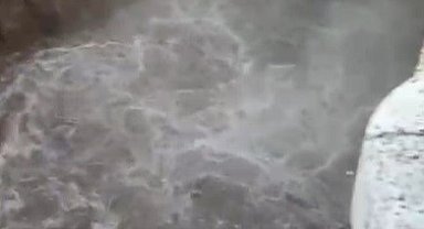 Kanalda oluşan göçük saniye saniye görüntülendi