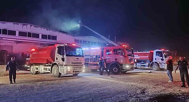 Karacabey'de korkutan fabrika yangını