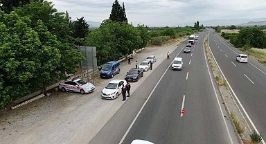 Karacasu'daki yol kontrolünde 259 araç sorgulandı