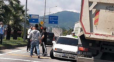 Karadeniz Sahil Yolu'nda kaza ucuz atlatıldı