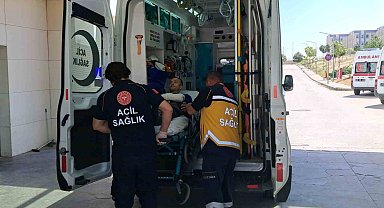 Karaman'da bir işçinin çikolata makinesine kaptırdığı eli parçalandı