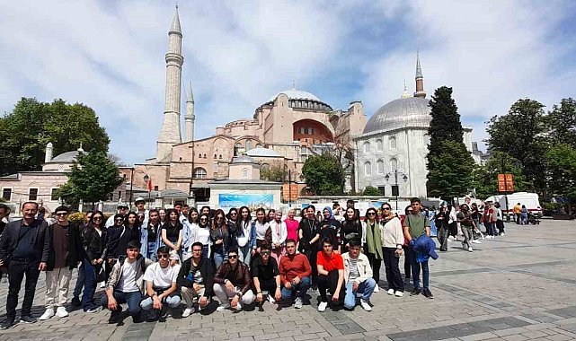 Karapınar'da lise öğrencilerine İstanbul gezisi