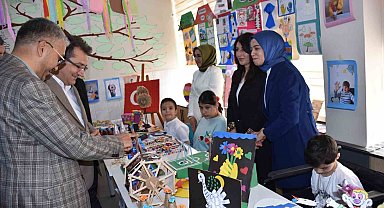 Karapınar'da özel öğrenciler ve öğretmenlerinin yılsonu sergisi açıldı