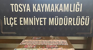 Kastamonu'da uyuşturucuyla yakalanan iki şüpheli tutuklandı