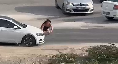 Kaza numarasını kimse yutmayınca genç kadın ayağa kalktı