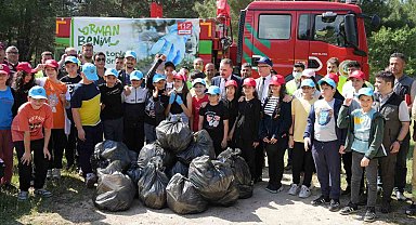 Kazdağları'nda "Orman Benim" etkinliğinde yarım saatte 1 ton çöp topladılar