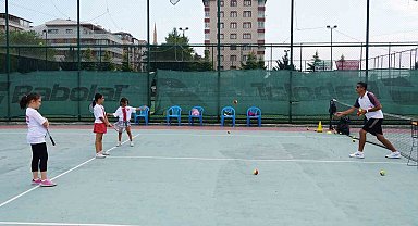 Keçiören Belediyesi'nin yaz spor okulu kayıtları başlıyor