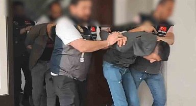 Kendilerini yargı ve emniyet mensubu olarak tanıtıp 19 milyon liralık vurgun yapan şebeke çökertildi