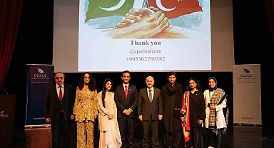 Khan "Pakistan ve Türkiye bir millet iki devlet"