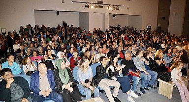 Kiraz Çiçeği Korosu'ndan muhteşem konser