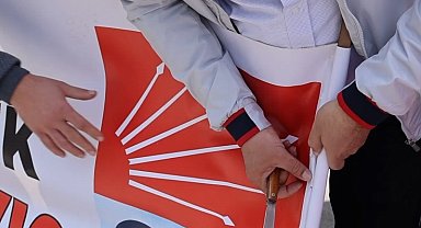 Kırşehir'de 1 Mayıs kutlamalarında pankartlardaki sopalar söküldü