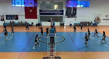Kızlar voleybolda kazanan Muratlı