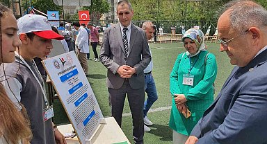 Kocatepe Ortaokulu'nda TÜBİTAK 4006 Bilim Fuarı açıldı