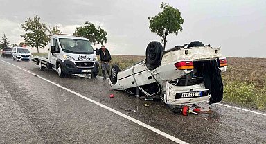 Konya'da otomobil takla attı: 3 yaralı