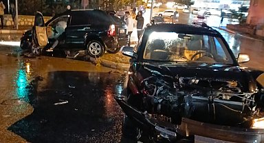 Konya'da yağışlı hava kazalara neden oldu: 6 yaralı