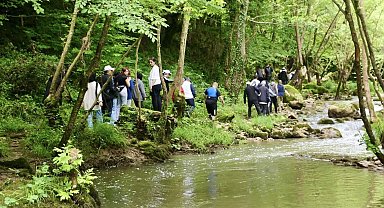 Körfez'in doğal güzelliklerinde trekking keyfi
