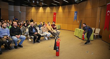 Küçükçekmece Belediyesi personele temel afet bilinci eğitimi düzenledi