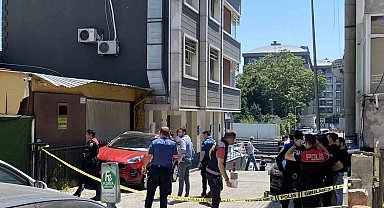 Küçükçekmece'de otele el bombası atan saldırgan kamerada