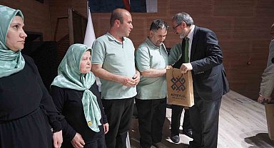 Kur'an-ı Kerim öğrenmek isteyen öğrenciler engel tanımadı