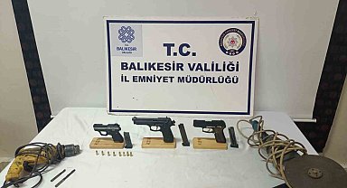 Kurusıkı tabancaları gerçek silaha dönüştüren atölyeye operasyon