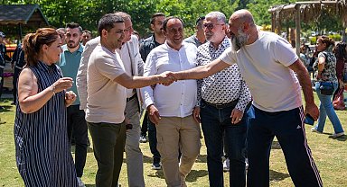 Kuşadası'nda birlik ve dayanışma pikniği düzenlendi