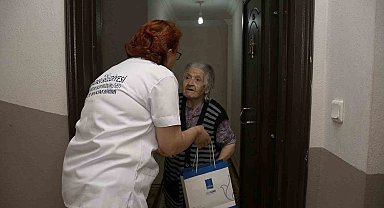 Kuşadası'nda erken Anneler Günü sürprizi