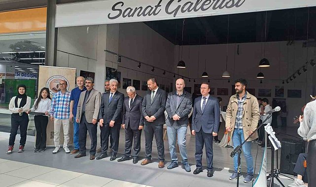 Kütahya Ahteri İmam Hatip Ortaokulundan "40 Fotoğrafta 40 Hadis" konulu fotoğraf sergisi
