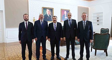 Kütahya heyeti Sağlık Bakanı Fahrettin Koca'yla görüştü