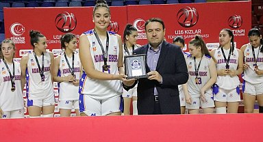 Kütahya'daki 'Basketbol U16 Kızlar Basketbol Türkiye Şampiyonası' sona erdi