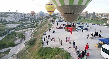 Kutlamalar gökyüzünde başladı